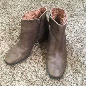 ❤️❤️❤️Lucky brand boots